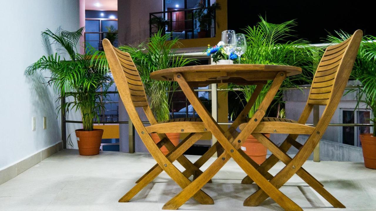 Sunset Isla Mujeres Aparthotel Bagian luar foto